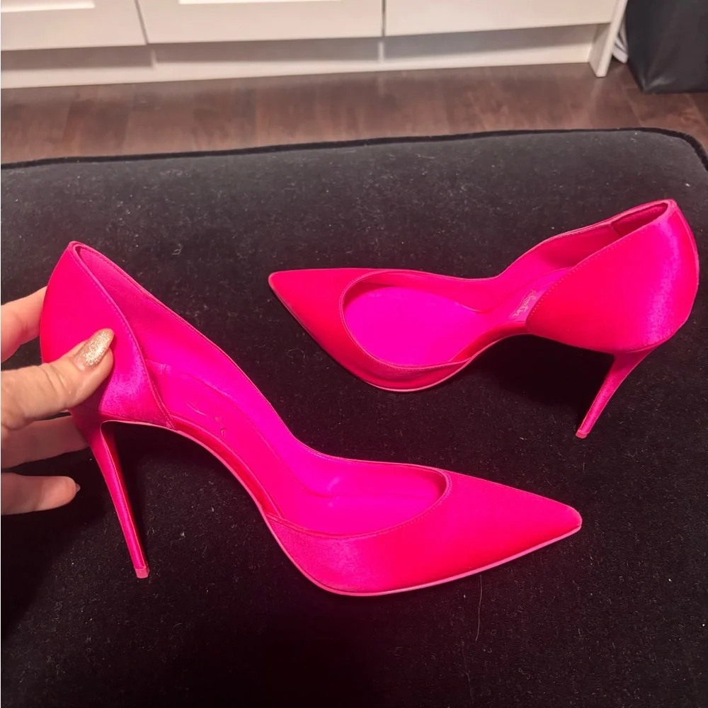 Louboutin Pink Satin Iriza Pointed-Toe Stiletto Pumps 40 - Picture 7 of 13